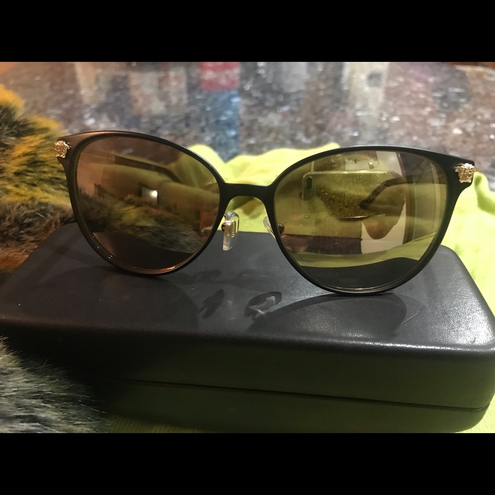 Versace sun glasses
